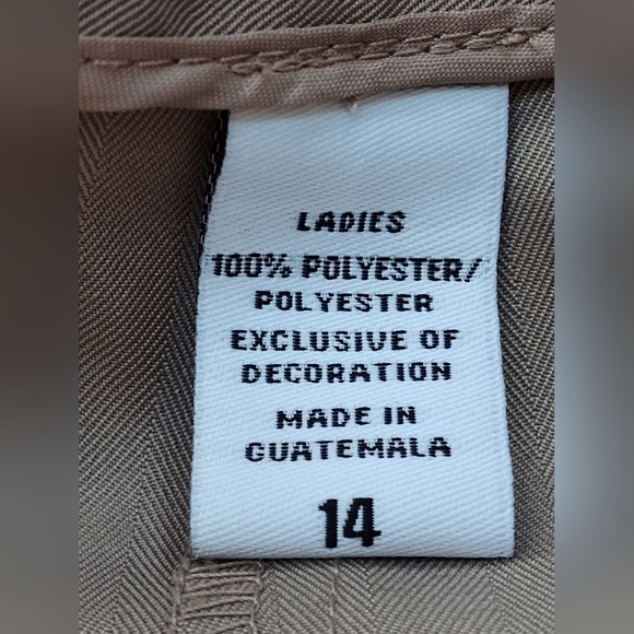 Izod Women's XFG Stretch Golf Tan Khaki Pants |  Size 14 - Picture 4 of 7
